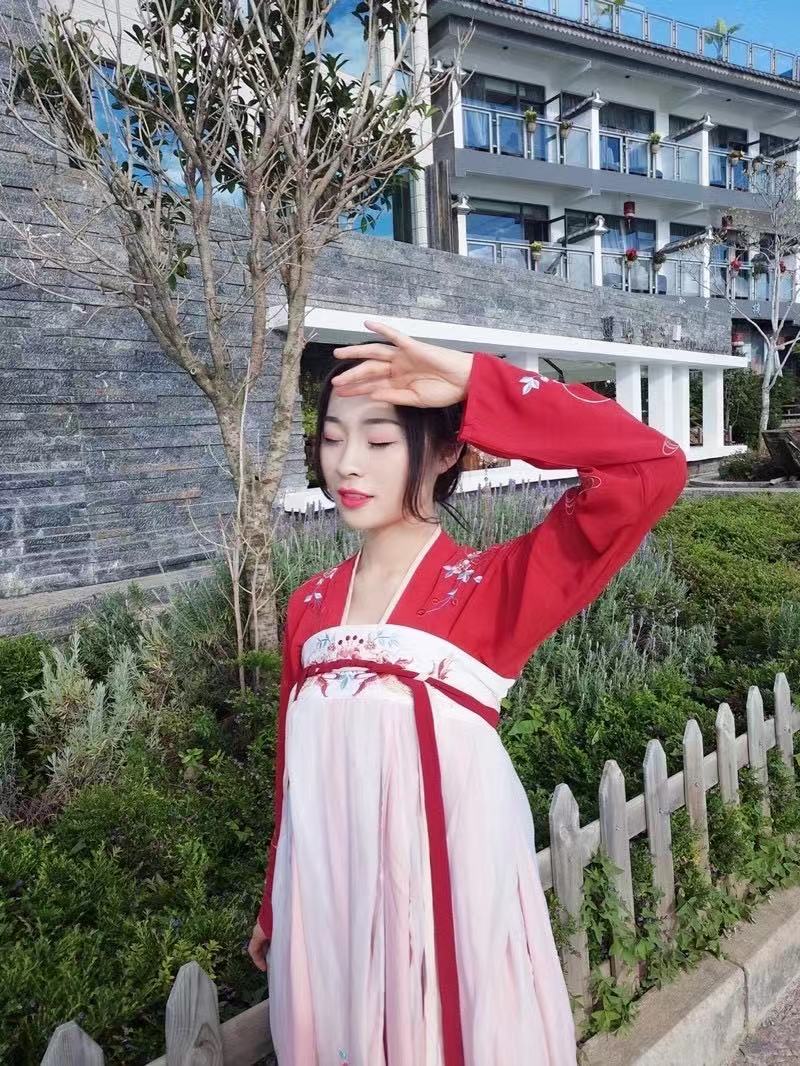 红色女款汉服图片推荐