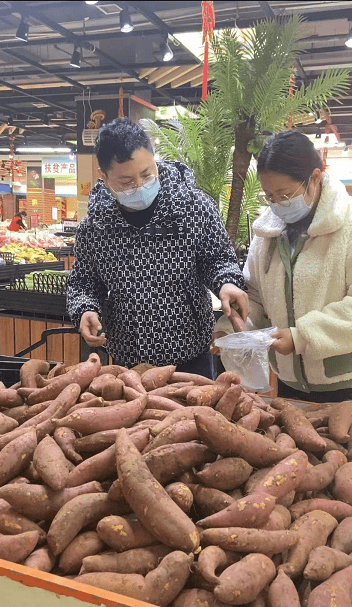 隔离相亲对象家：女孩不抱希望初见没洗头